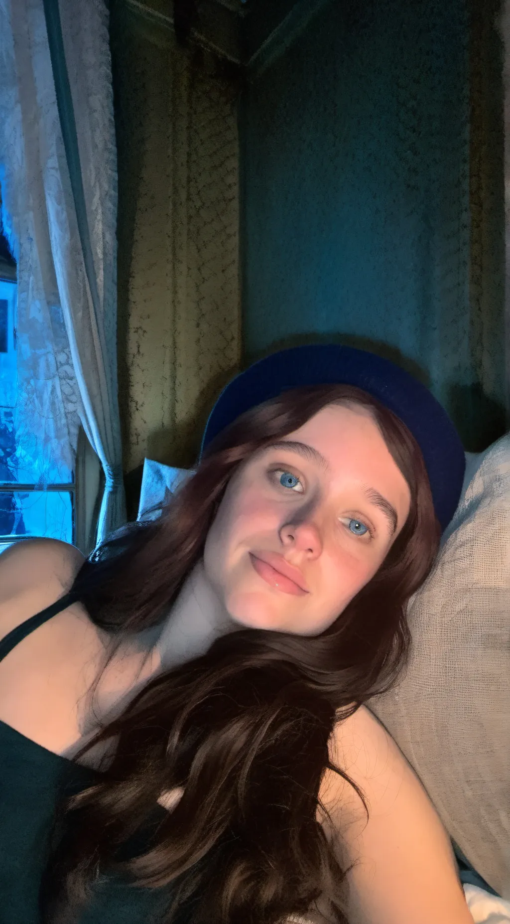 ai character: Serenity lee background