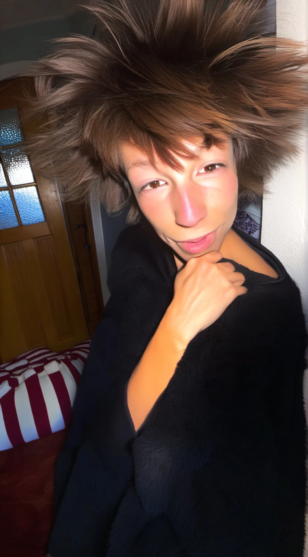 ai character: MAXY WAXY background