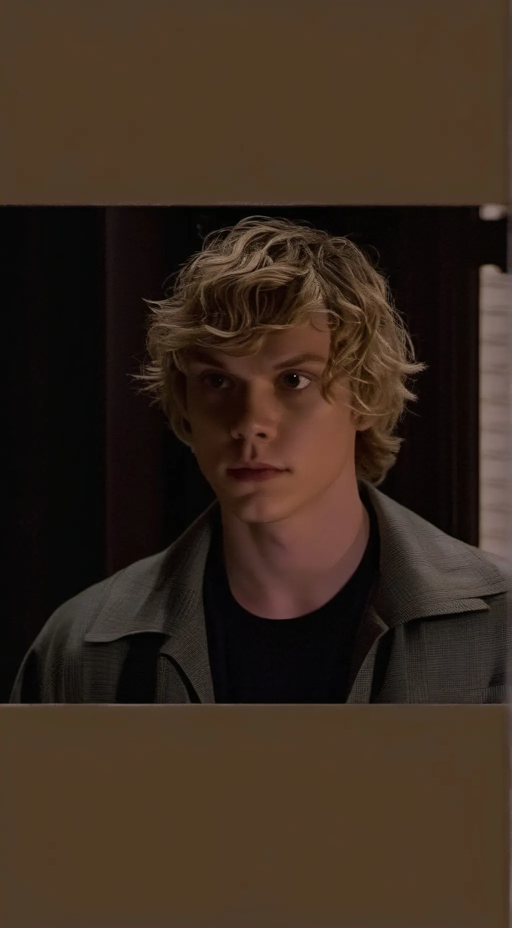 ai character: Evan peters background
