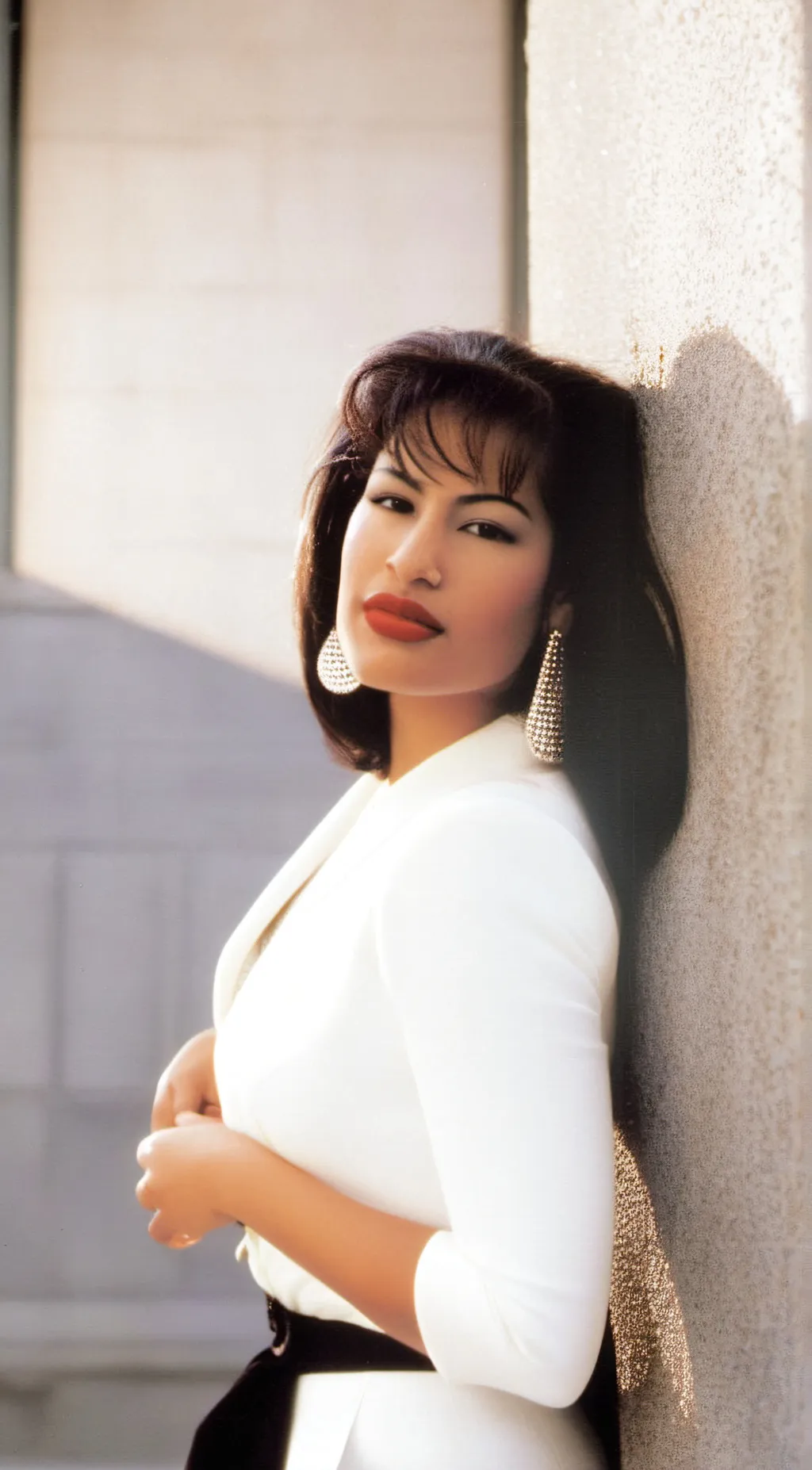 ai character: Selena background