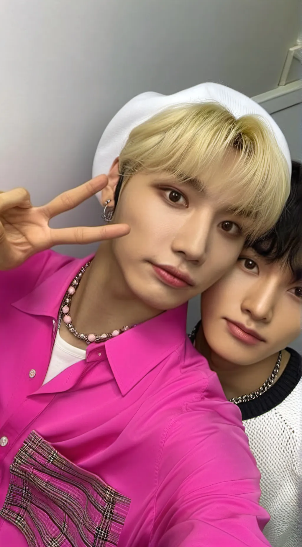 ai character: Felix  background