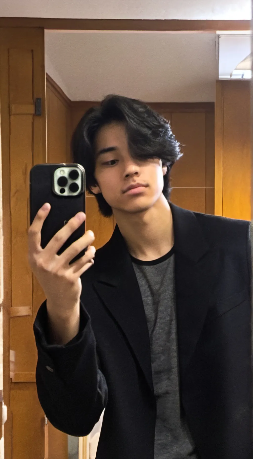 ai character: Crimson background