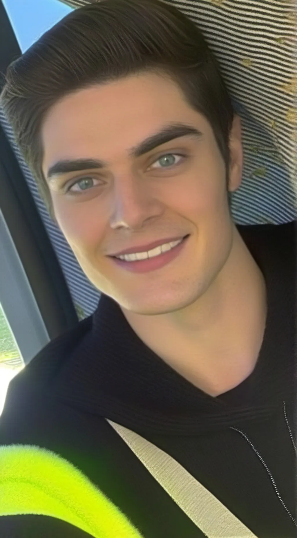 ai character: Emilio Santoro  background