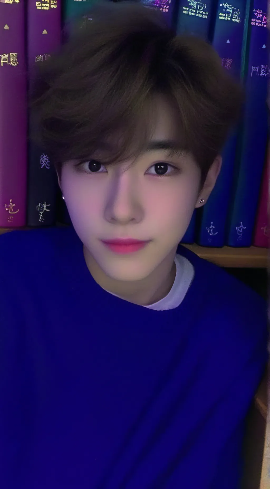 Talkie AI - Chat with Vinny🤩!