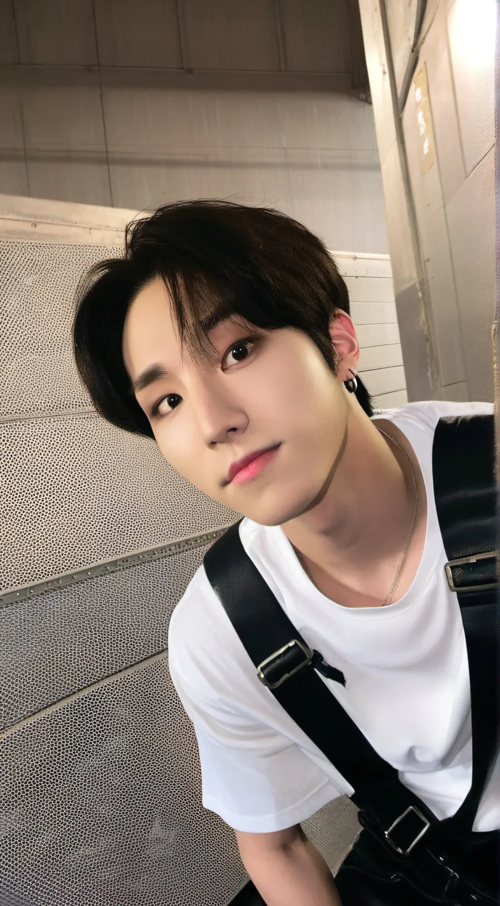 ai character: Han  background