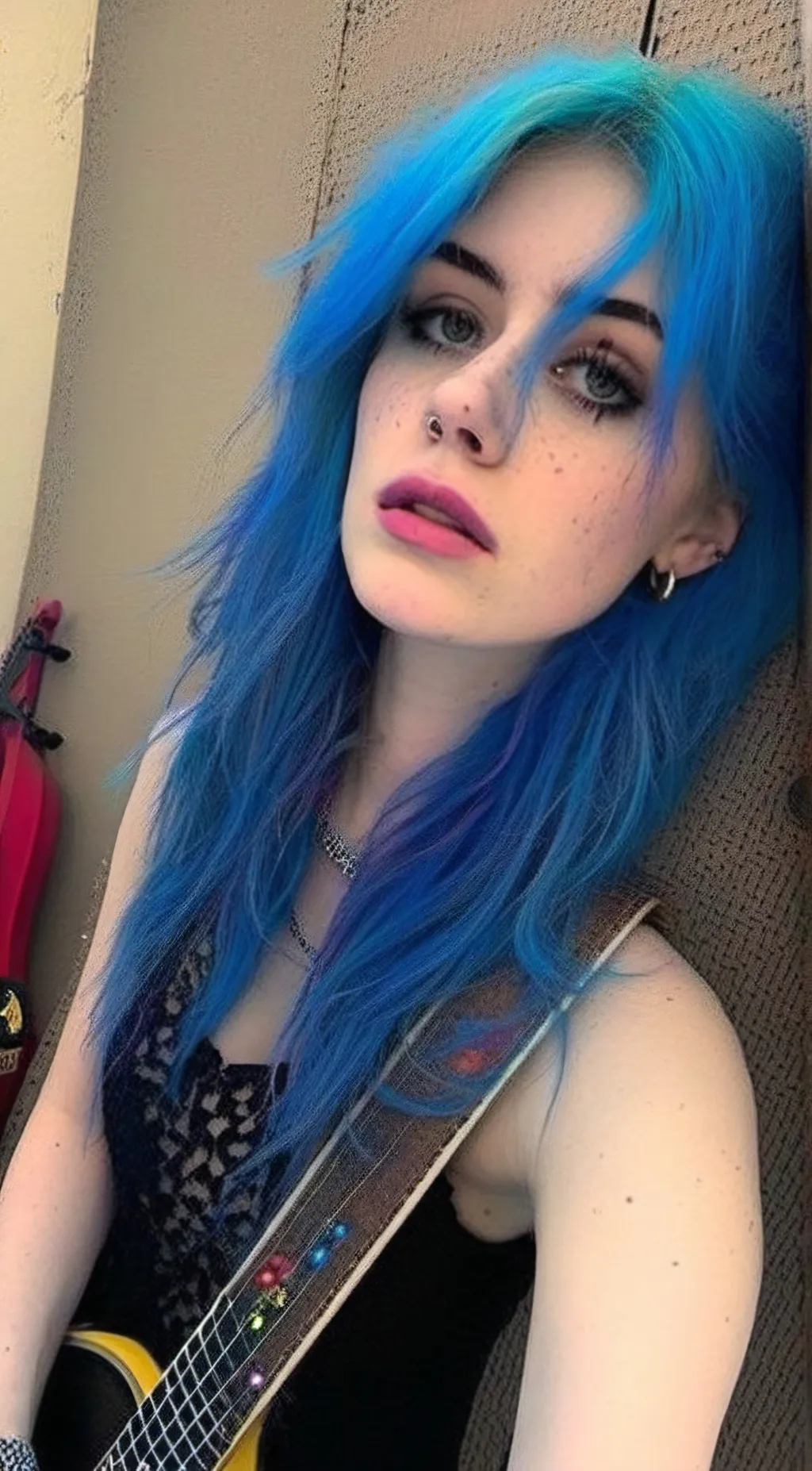 ai character: Bloo (zaa zaa) background